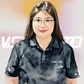 Lily-Sales Manager.jpg